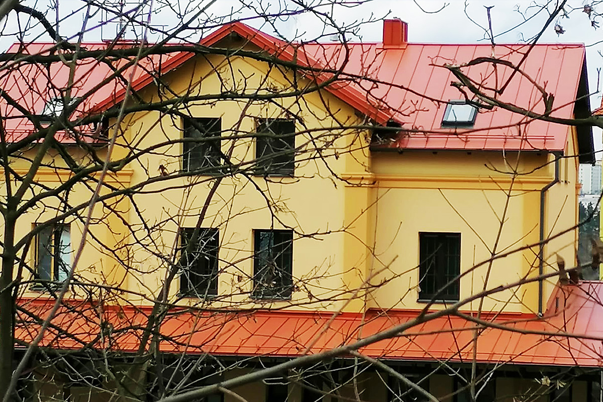 Rekonstrukce střechy drážní budovy - Lindab SRP Click